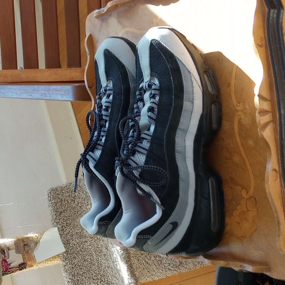 Nike Air Max 95 Essential Shoes